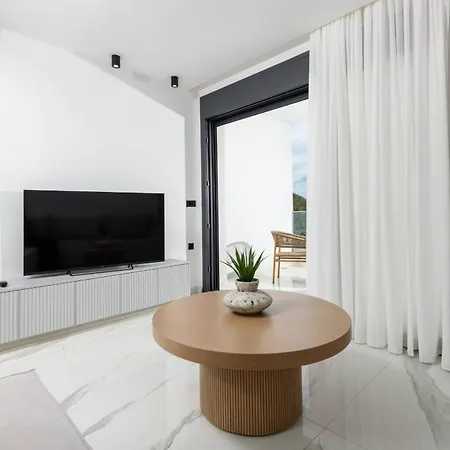Дом отдыха Thea Luxury Living Пахис