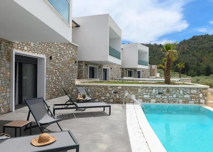 Thea Luxury Living Παχύς